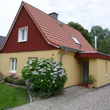 Apartament Oeko-ferienwohnung-kiel Lachmoewe *